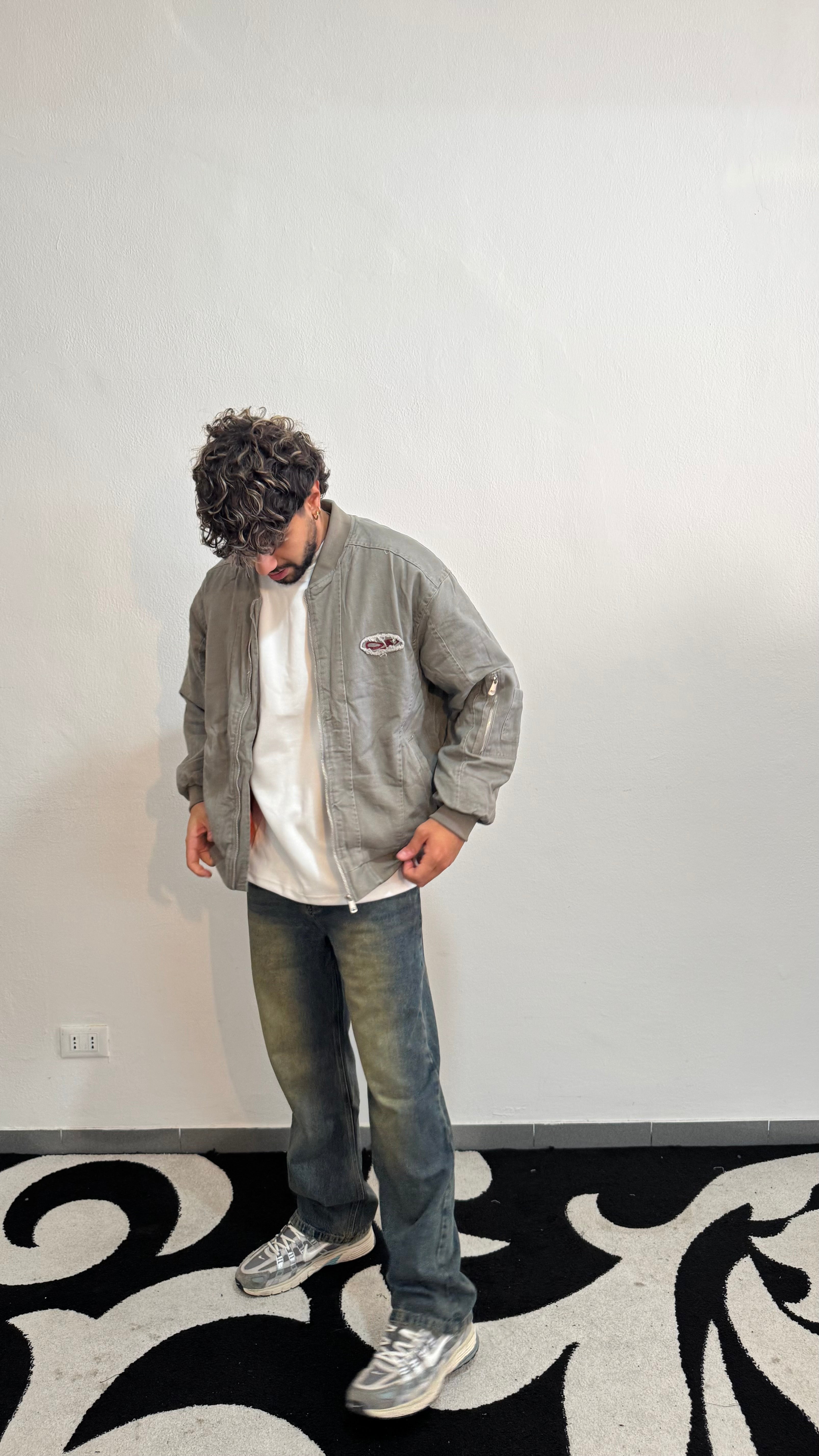 UTILITY BOMBER “SKIN AND TRUTH”